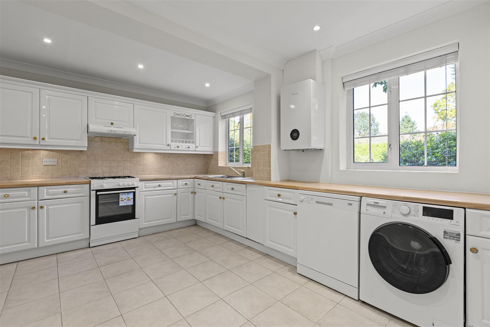 Woodlands Close, Ascot